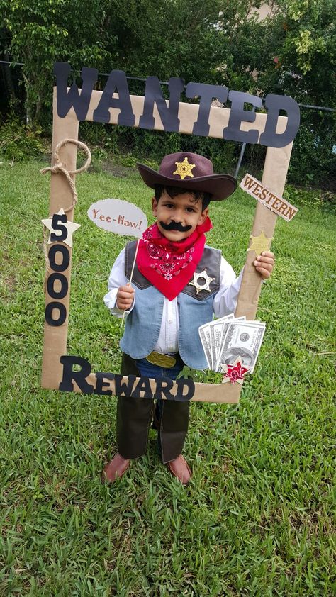 Wanted photo booth Western Theme Photo Booth Ideas, Wanted Poster Photo Booth, Cowboy Day At School, Wanted Photo Booth, Barn Dance Party, Diy Booth, Cowboy Party Decorations, 1st Rodeo, Texas Theme