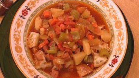 Rock Soup, Soups Stews Chilis, Stone Soup, Rachel Ray, Crock Pot Soup, How To Eat Better, Rachael Ray, Soup Pot, Chicken Noodle