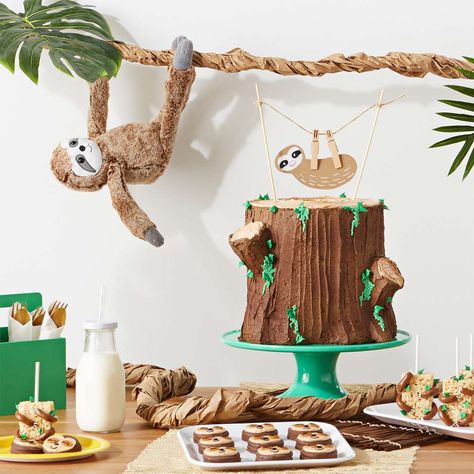 Sloth Themed Birthday Party, Sloth Party Ideas, Sloth Birthday Party Ideas, Sloth First Birthday, Rainforest Birthday, Sloth Birthday Party, Sloth Party, Sloth Animal, Sloth Birthday