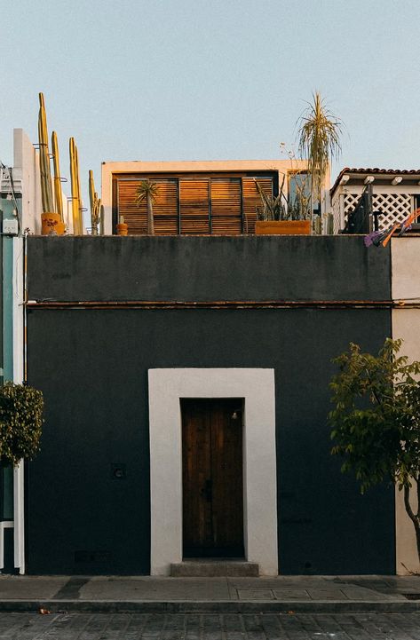 Mexican Modern House, Modern Mexican Home Decor, Oaxaca City Mexico, Terracotta Walls, Modern Mexican Home, Mexican Interior Design, Adobe Home, Oaxaca City, Mexico House