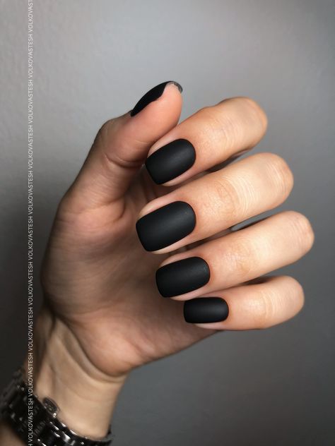 Square Black Matte Nails, Matte Black Short Nails, Short Black Matte Nails, Black Nails Dip, Short Matte Black Nails, Matte Black Nails Design, Summer Black Nails, Matte Square Nails, Matt Black Nails