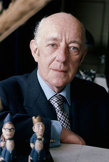 Sir John Gielgud- bathroom scandal in England in the 1950's John Barry, Alec Guinness, Dylan Thomas, Oliver Twist, Character Actor, Great Films, Obi Wan Kenobi, British Actors, Hollywood Actor