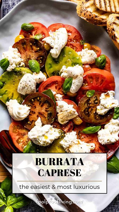 Burrata Caprese on a plate with crackers. Burrata Caprese, Caprese Recipe, Reduced Balsamic Vinegar, Tasty Salads, Tomato Caprese, Caprese Recipes, Italian Diet, Burrata Salad, Butter Pasta