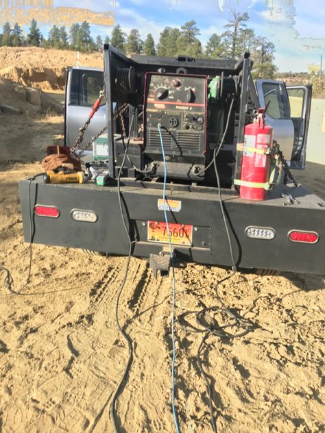 Rig welder Rig Welder, Lincoln Welders, Welding Trucks, Welding Rigs, Truck And Trailer, Lincoln, Trailer, Trucks, Quick Saves