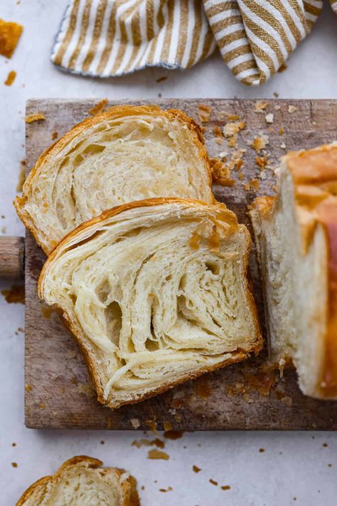 Croissant Bread Bread Maker Croissants, Croissant Loaf Bread Recipe, Croissant Bread Recipe, Croissant Loaf Bread, Homemade Croissants Easy, Bread Sides, Cinnamon Raisin Bread Recipe, Sourdough Starters, Sourdough Breads