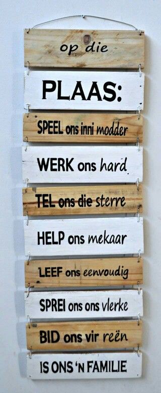 3 Kombuis Idees, Driftwood Art Diy, Wooden Signs Diy, Paper Wreath, Camping Furniture, Garden Quotes, Driftwood Crafts, Garden Deco, Good Morning Inspirational Quotes