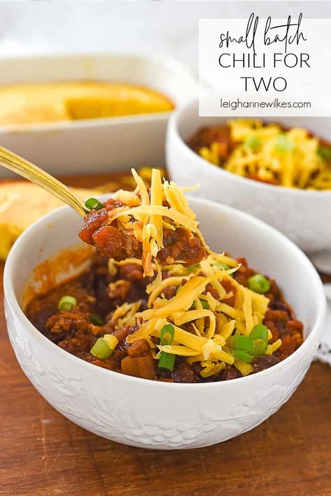 Small Batch Chili Recipe, Chili Recipe For Two, Chili For Two, Best Turkey Chili Recipe, Best Turkey Chili, Turkey Chili Recipe, Homemade Seasoning, Fit Foodie Finds, Quick Bites