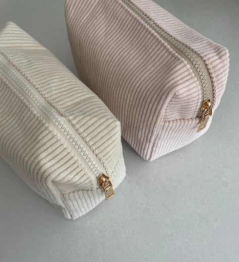 This makeup bag is the perfect makeup pouch and corduroy cosmetic bag. 𝐃𝐄𝐓𝐀𝐈𝐋𝐒 🌷 SIZE : Measures 7x4x5 inches 🌷 Soft corduroy material and gold zipper 🌷CARE: Machine wash cold, lay flat to dry MOST ORDERS SHIP IN 2-4 BUSINESS DAYS FROM CALIFORNIA HOW TO ORDER 1. Choose your color. 2. Choose your quantity 3. Add to cart Our stylish and practical Corduroy Makeup Bag with rose gold zipper is the perfect accessory to keep your cosmetics organized in style. Crafted with care and attention t Makeup Bag Pink, Pink Makeup Bag, Cute Makeup Bags, Hair Gift, Cream Makeup, Bag Makeup, Pink Makeup, Small Pouches, Pencil Bags