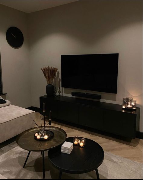 Black Monochrome Living Room, Cozy Candles Decor, Black Living Room Accessories, Black Chic Living Room Decor, Tv Home Decor, Dark And Moody Apartment, Black Cozy Living Room, Black Candle Decor, All Black Apartment