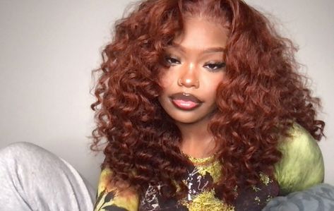 Teja On Twitter, Natural Auburn Hair, Hairstyles With Curled Hair, Wand Curler, Bombshell Hair, Natural Hair Styles Easy, Curly Hair Inspiration, Dope Hairstyles, Straight Lace Front Wigs