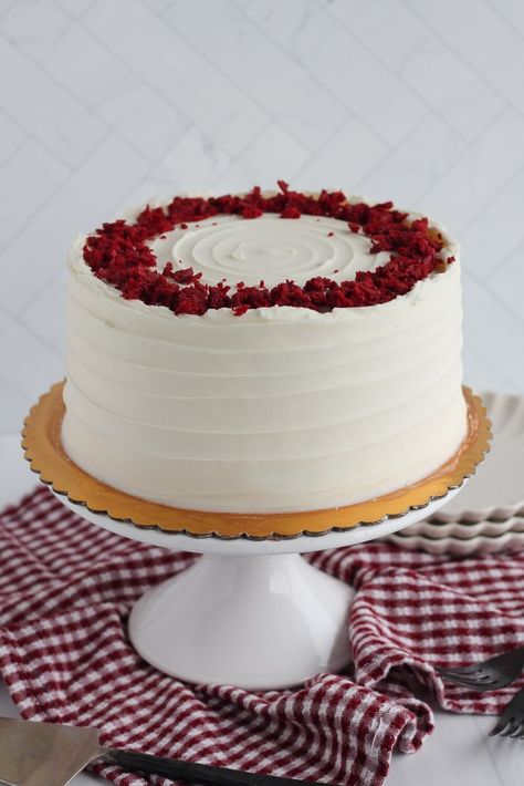 The Best Red Velvet Cake & Almond Cream Cheese Buttercream Red Velvet Cake Decoration, Almond Cream Cheese, Red Velvet Birthday Cake, Baking With Blondie, Best Red Velvet Cake, Red Velvet Wedding Cake, Cake Almond, Bolo Red Velvet, Velvet Cake Recipes