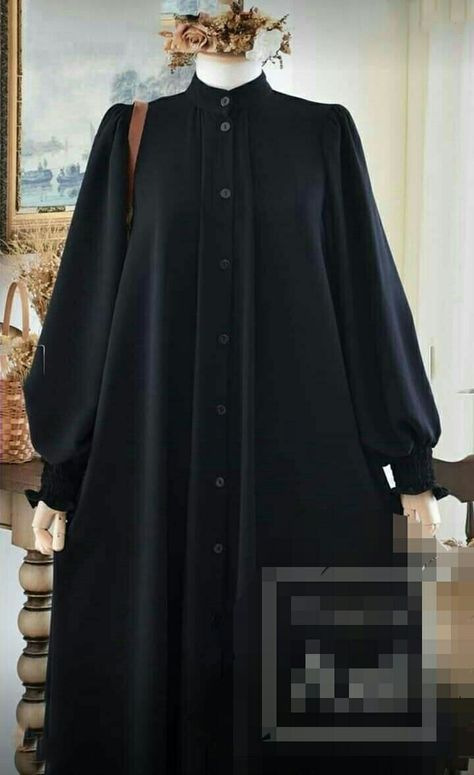 Black Abaya Designs Simple, Abaya Designs Latest Black, New Abaya Style, Simple Abaya Designs, Black Abaya Designs, Simple Abaya, Abaya Pattern, Abaya Designs Latest, Black Abaya