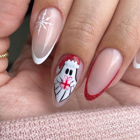 Christmas nails, winter nails, glitter nails, white nails, red nails, French nails, ghost nails, Santa nails, gift box nails, nail love, nails addict, nail designs, nails inspiration Spooky Xmas Nails, Christmas Ghost Nails, Spooky Christmas Nails, Fun Christmas Nails, Santa Hat Nails, Xmas Nail, Trendy Nail Designs, Spooky Christmas, Christmas Ghost