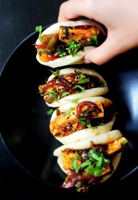 Bao Filling, Vegetarian Asian, Tofu Steak, Bao Buns, Fool Proof Recipes, Asian Flavors, Spicy Sauce, Asian Cooking, It Goes On