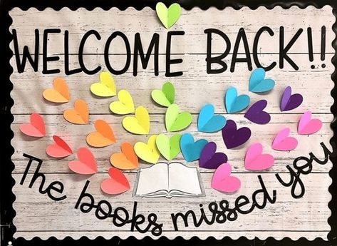 17 Creative Bulletin Board Ideas Perfect For This School Year School Welcome Bulletin Boards, School Library Bulletin Boards, Hallway Bulletin Boards, Creative Bulletin Boards, Welcome Bulletin Boards, High School Bulletin Boards, School Library Decor, Elementary Bulletin Boards, Summer Bulletin Boards