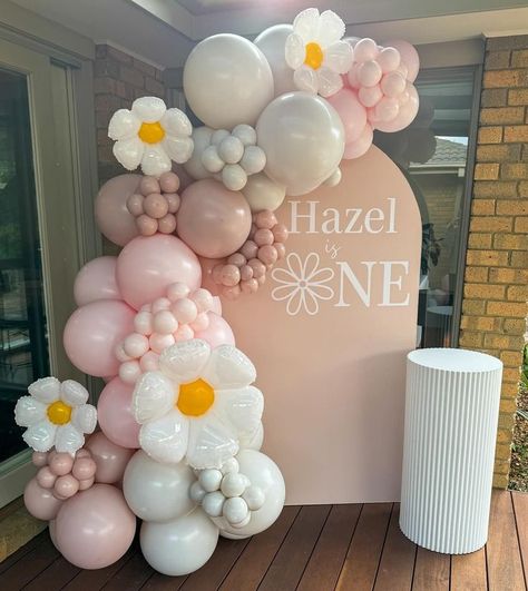 Create Pin for ad Birthday Decorations Simple, Simple Baby Birthday, Perlengkapan Bayi Diy, Simple First Birthday, Create Pin, Decoration Buffet, First Birthday Balloons, Flower Birthday Party, Crafts For Preschoolers