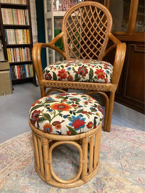 70s Home, Cane Furniture, Dream Furniture, Bamboo Furniture, Home Board, Cute Room Decor, Apartment Inspiration, Wicker Furniture, Dream House Decor