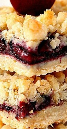 Cherry Pie Crumb Bars Cherry Pie Crumb Bars, Tart Cherries Recipes, Fresh Cherry Recipes, Cherry Recipes Dessert, Cherry Pie Bars, Cherry Crumble, Cherry Bars, Crumb Bars, Pie Bar Recipes