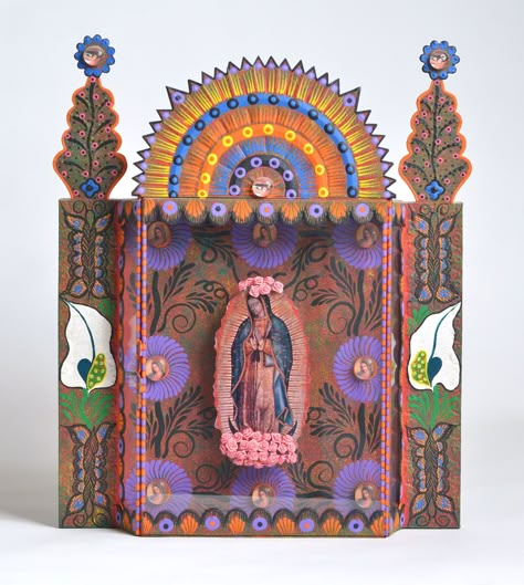 Mexican Folk Art tinwork Virgin Mary Tableau - Etsy Mexican Shrine, Mexican Art Traditional, Nicho Box, Mexican Catholic Art, Shrine Art, Mexican Folk Art Decor, Mexican Folk Art Painting, Shrines Box, Sacred Heart Art