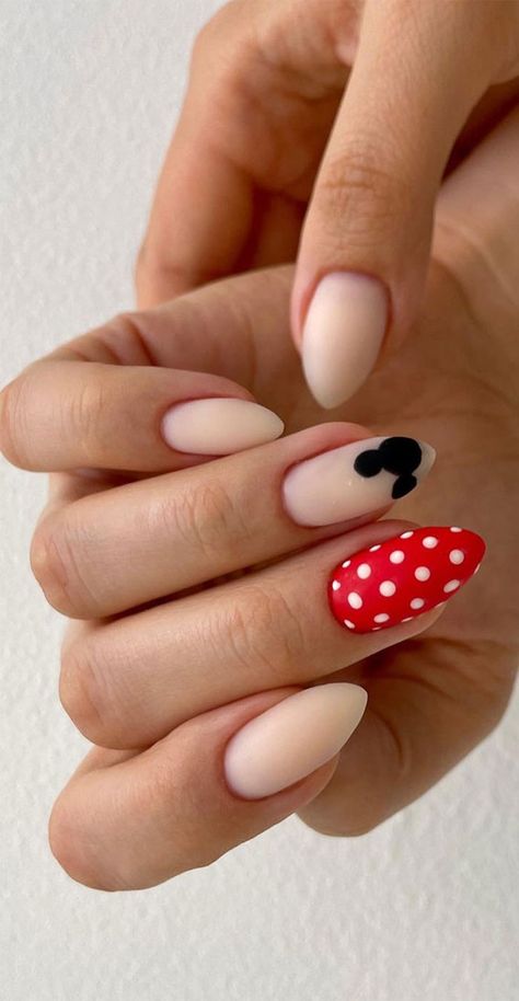 Simple Disney Nails Almond Shape, Nails With Minnie Mouse, Disney Dipped Nails Ideas, Disney Acrylic Nails Minnie Mouse, Minnie Mouse French Tip Nails, Disney World Nails Acrylic Almond, Minnie Bow Nails, Mickey Ears Nails, Easy Minnie Mouse Nails