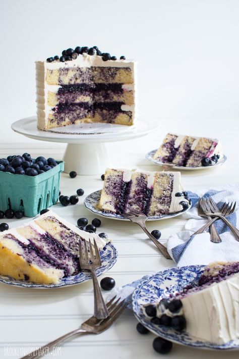 Blueberry Layer Cake, Buttermilk Cake, Fruity Cake, Cake Base, Berry Cake, Baking Recipe, Vanilla Flavor, Meringue Buttercream, Swiss Meringue Buttercream