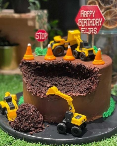 Kids Construction Cake, Construction Theme Cake, Excavator Cake, Chanel Birthday Cake, Window Box Ideas, Choc Ganache, Cake Designs For Kids, Construction Cake, Cupcake Decorating Tips