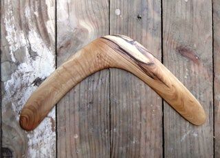 Make a 'natural Elbow' Boomerang : 9 Steps (with Pictures) - Instructables Wooden Boomerang, Kids Woodworking Projects, Whittling Projects, Wood Projects For Beginners, Woodworking Projects For Kids, Woodworking For Kids, Boomerangs, Learn Woodworking, Woodworking Projects That Sell