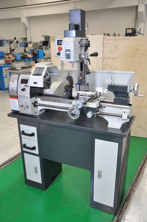 Tool And Die Maker, Vertical Milling Machine, Metal Working Machines, Metal Lathe Tools, Metalworking Lathe, Machine Shop Projects, Small Lathe, Machinist Tools, Cnc Milling Machine