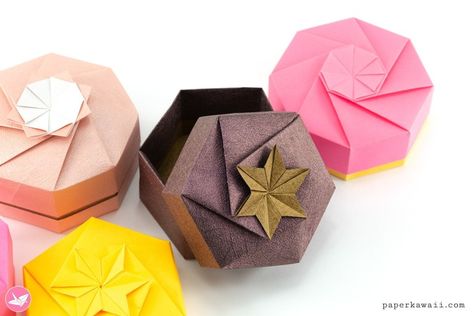 Origami Hexagonal Gift Box Tutorial via @paper_kawaii Origami Kutu, Maths Project, Origami Folds, Gift Box Tutorial, Origami Box Tutorial, Box Origami, Paper Kawaii, Origami Boxes, Origami Gift Box