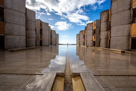 Courtyard of the Salk Institute in La Jolla.(Salk Institute) Architecture University, Salk Institute, Lebbeus Woods, Louis Kahn, La Jolla California, Top Architects, Design Master, Brutalism, The Movement