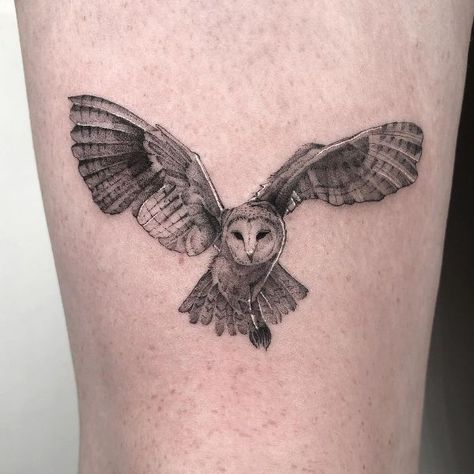 Owl Tattoo Thigh, Barn Owl Tattoo Design, Barn Owl Tattoos, Owl Flying Tattoo, Snowy Owl Tattoo, Barn Owl Flying, Owl Tattoo Meaning, Barn Owl Tattoo, Realistic Owl Tattoo