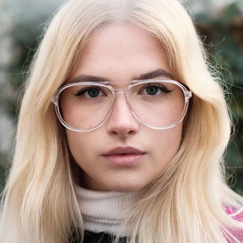 Blonde Hair For Hazel Eyes, Oval Face Shape, Vintage Eye Glasses, Glasses Frames Trendy, Best Eyeglasses, Vintage Glasses Frames, Vintage Eyeglasses Frames, Aviator Eyeglasses, Womens Glasses Frames