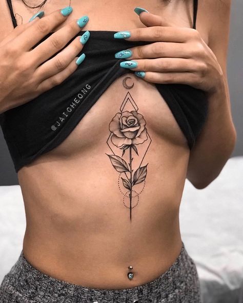 Tattoo Ideas Female Design, Heart Key Tattoo Designs, Tattoo Ideas Beautiful, Pinapple Tattoos, Between Breast Tattoo, Love Tattoo Ideas, Little Heart Tattoos, Many Tattoos, Tattoo Ideas Inspiration