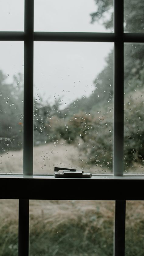 Rainy Mood, Hygge Living, Rainy Day Aesthetic, Day Aesthetic, Summer Storm, Cozy Aesthetic, Art Competitions, Window View, Minimalist Wallpaper