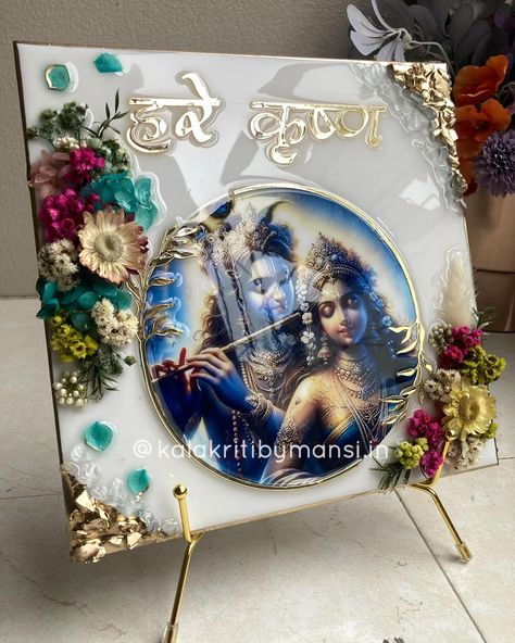 “Radhe krishna frame “ For what?? As an engagement gift 💌🥹 Best gift for the couple who are being engaged or married. Krishna idol is something that can be gifted in any occasion … as a gift to the new mother , as a gift to the engaged couple , and to the newly married couple , to the child , as a gift to the devotee of krishna . Dm as on wtsup 8758332288 for order! [ahre krishna , radhe krishna gift , engagementgift , gift ideas , krishna devotee] Krishna Resin Art, Radha Krishna Wall Art, Painting Radha Krishna, Krishna Wall Art, Radha Krishna Painting, Krishna And Radha, Art Krishna, Resin Art Painting, Krishna Radha Painting