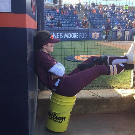 What's the best seat in the dugout? Bucket? Somewhere else?🤔⁠ ⁠ @softball.lifestyle101⁠ 📷@gophersoftball Softball Aesthetic, Kids Softball, Softball Photography, Softball Photos, Board Night, Softball Funny, Softball Season, Softball Training, Softball Catcher