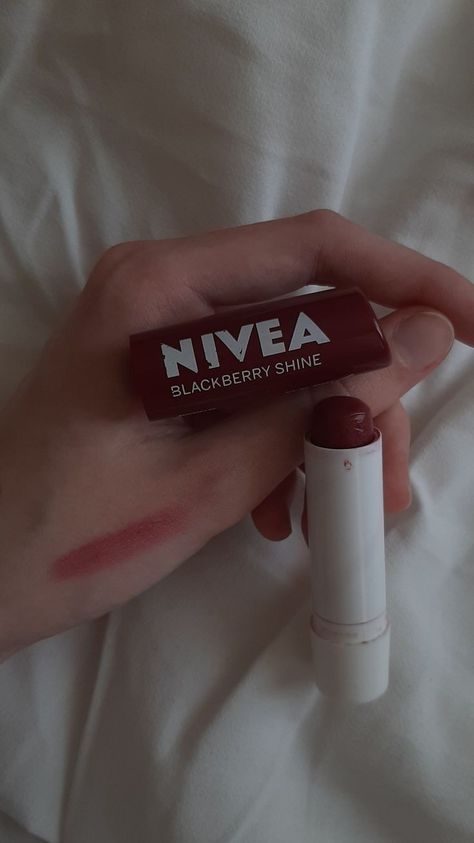 Nivea Blackberry Lip Balm, Nivea Blackberry Shine, Labello Cherry, Labello Lip Balm, Nivea Lip Balm, Cherry Lip Balm, Color Lip Balm, Lipgloss Lips, Sac Diy