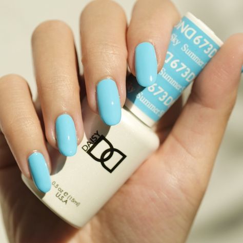 Summer Dnd Nail Colors, Dnd Nails, Dnd Nail Polish, Dream Spa, Bright Summer Nails Designs, Blue Gel Nails, Nail Tip Designs, Colors 2023, Band Nails