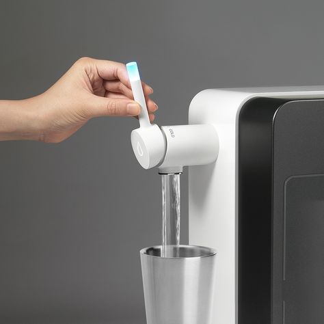 Free will Water Purifier on Behance Water Dispenser Design, Water Purifier Design, Le Manoosh, Dispenser Design, Industrial Bathroom, Industrial Livingroom, Food Dispenser, Design Maker, Id Design