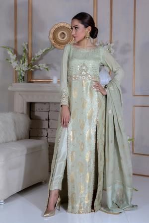 Mira Duma, Luxury Pret, Designer Outfit, Outfits Woman, Pakistani Fashion Party Wear, Salwar Kamiz, Party Kleidung, Designer Outfits, Designer Party Wear Dresses