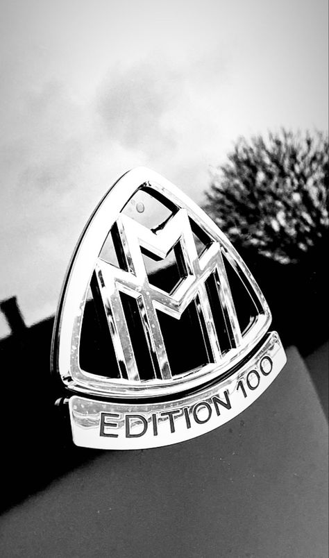 Maybach Aesthetic Wallpaper, Maybach Logo, Maybach Aesthetic, Christian Soldiers, مرسيدس بنز, Money Images, Royal Aesthetic, Cover Artwork, Best Luxury Cars