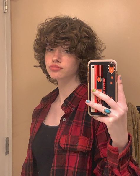 Nonbinary Hair Curly, Nonbinary Hair, Dip Dye Hair, Short Hair Tomboy, Haircuts For Curly Hair, Dye My Hair, Hair Reference, New Haircuts, Boys Haircuts