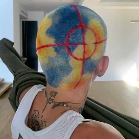 Geometric Shaved Hair Designs, Buzzed Hair Designs Men, Buzz Cut Dyed Hair Men, Buzzcut Dyed Hair Men, Buzzed Hair Designs, Aesthetic Buzzcut, Buzzcut Colored Hair, Shaved Dyed Hair, Painted Buzzcut