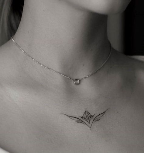 Chest Tattoo Designs Female, Chest Tattoo Female Upper, Small Chest Tattoos, Tattoos Infinity, Petit Tattoo, Ornamental Tattoo, Inspiration Tattoos, Chest Tattoos For Women, Tattoos Geometric