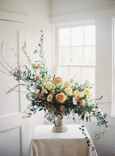 Hope Flower, Floral Designs Arrangements, Fresh Wedding Flowers, Large Floral Arrangements, Large Flower Arrangements, Beautiful Wedding Flowers, Church Flowers, Wedding Flower Inspiration, Vase Arrangements