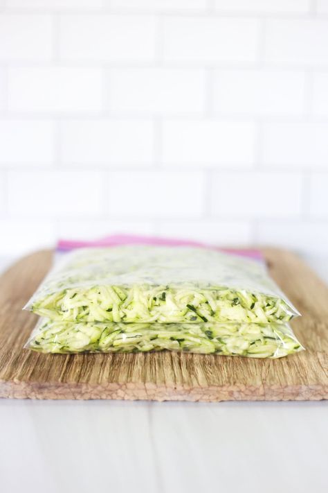 Two bags of shredded zucchini prepped for the freezer. How To Freeze Zucchini, Stock The Freezer, Freezing Squash, Zucchini Shredded, Freezing Zucchini, Fresh Zucchini, Freezable Meals, Shredded Zucchini, Zucchini Recipes