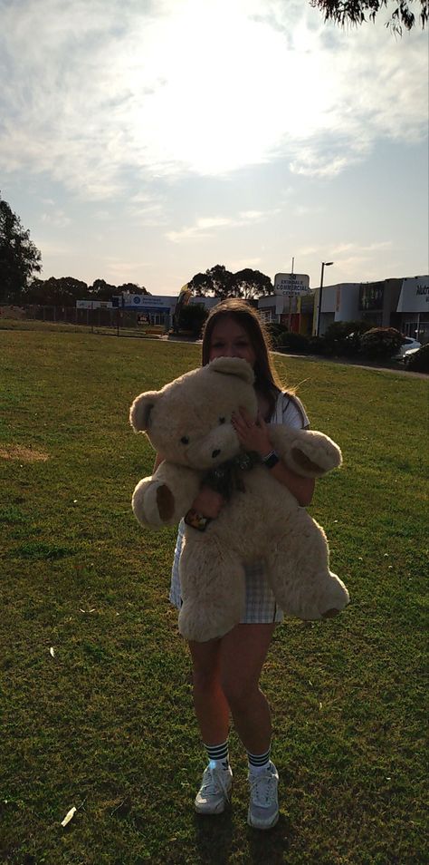 huge teddy bear, cute, aesthetic, girl, coquette, brandy melville, teenage girl, valentines day gift Huge Teddy Bear Aesthetic, Bear Cute Aesthetic, Massive Teddy Bear, Huge Teddy Bear, Middle Class Family, Huge Teddy Bears, Creative Photography Poses, Girl Valentines, Class Family