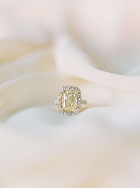 Canary Yellow Diamonds, Dream Rings, Yellow Diamond Ring, Canary Diamond, Yellow Diamonds Engagement, Yellow Diamond Engagement Ring, Nfl Player, Be Crazy, Fancy Yellow Diamond