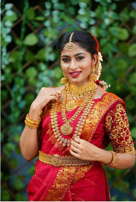 Indian Bride Poses, Half Saree Function, Indian Bride Photography Poses, Indian Bride Makeup, Bride Photos Poses, Engagement Photography Poses, Indian Bridal Photos, Indian Wedding Couple Photography, Bride Photography Poses