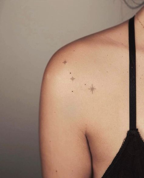 Imgur: The magic of the Internet Zodiac Constellation Tattoo, Star Tattoo On Shoulder, Star Constellation Tattoo, Aesthetic Tattoo Ideas, Sparkle Tattoo, Small Star Tattoos, Twin Tattoos, 20 Aesthetic, Constellation Tattoo